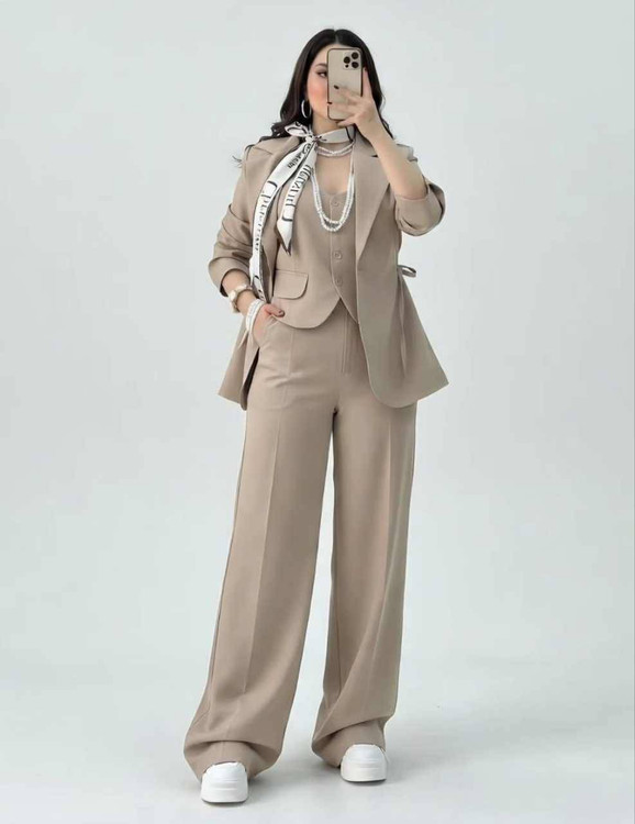 خرید ست سه تیکه مجلسی زنانه مدل شارلوت کرپ مازراتی کرم👗✨