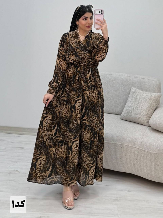 خرید ساحلی حریر پلنگی مدل دلمار آستردار شیک و مجلسی از آروما فشن با بهترین قیمت و ارسال سریع نمای ۶