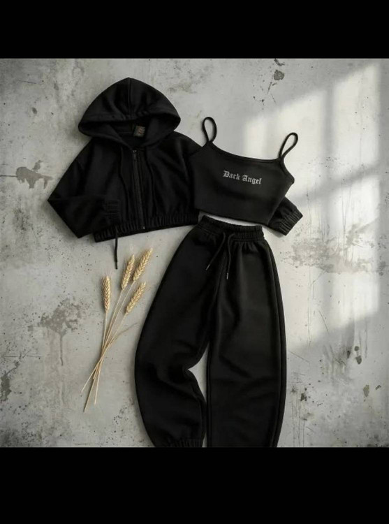 خرید ست سه تیکه هودی شلوار و کراپ دخترانه مدل دارک انجل مشکی با کیفیت عالی در آروما فشن نمای 1