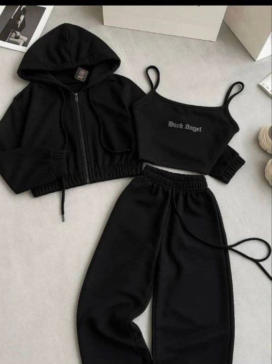 خرید ست سه تیکه هودی شلوار و کراپ دخترانه مدل دارک انجل مشکی با کیفیت عالی در آروما فشن»نمای سه