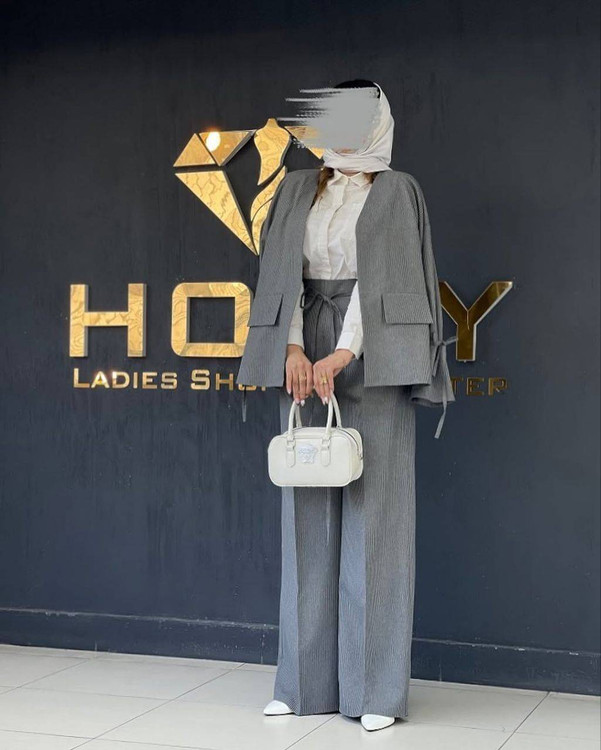 ست کت و شلوار مجلسی زنانه مدل فرشته رنگ طوسی شیک و عروسکی آروما فشن