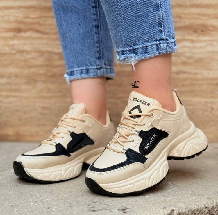 کتونی اسپرت زنانه مدل T bita لژدار ۵ سانتی با زیره پیو و ۱ سال ضمانت آروما فشن مخصوص پیادهروی و استایل روزمره