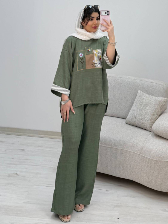 نمای نزدیک گلدوزی و کیفیت پارچه صوفیا در شومیز و شلوار مدل سوگند آروما فشن