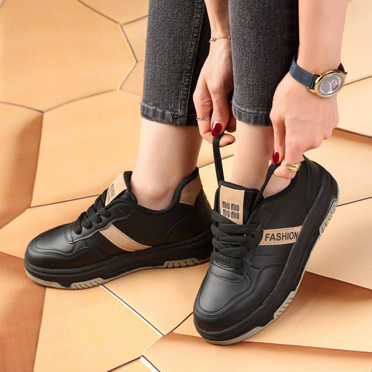 کتونی اسپرت زنانه T10 مناسب پیادهروی و استایل روزمره خاکی