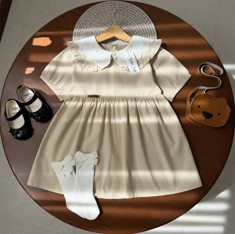 سارافون یقه دار لنین دخترانه (۳ تا ۱۰ سال) مدل جذاب آروما فشن کرم