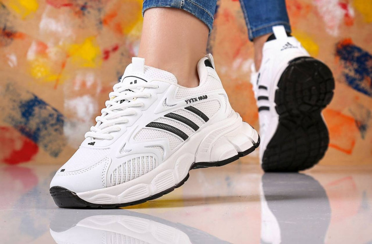 خرید کتونی زنانه مدل آدیداس (adidas) زیره پیو - شیک و باکیفیت آروما فشن سفید مشکی