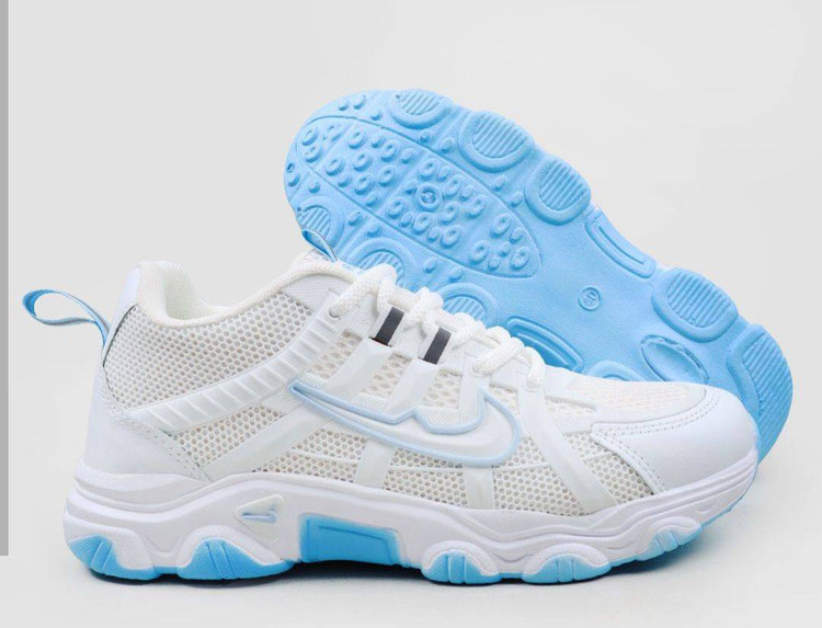 خرید کتونی زنانه نایکی مدل T15 سفید آبی با زیره پیو سبک و نرم آروما فشن