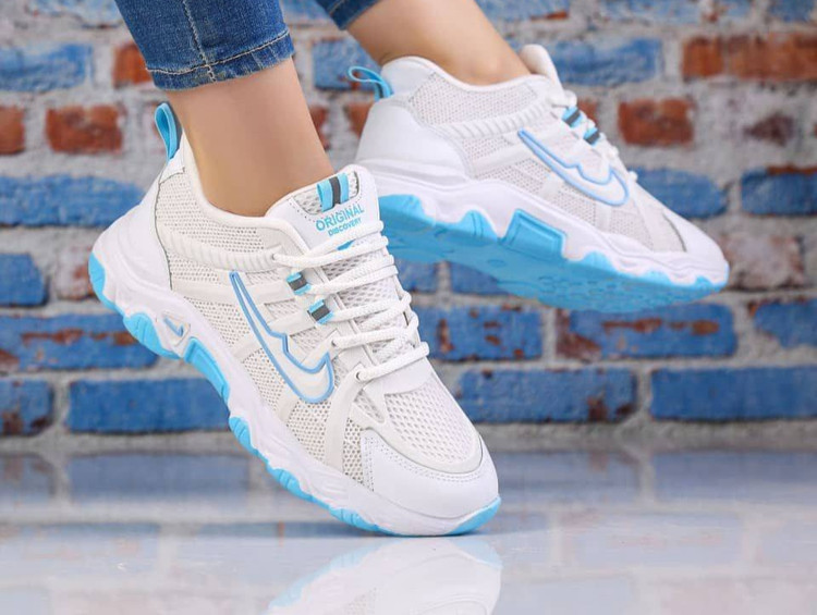 کتونی زنانه شیک مدل نایکی T15 رنگ کرم مناسب پیادهروی و استایل اسپرت