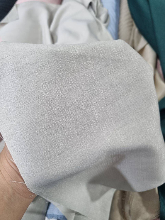 خرید مانتو بلند شیلا شیک و خنک با جنس شانتون اسلپ اعلا در فروشگاه آروما فشن نمای نزدیک ۱