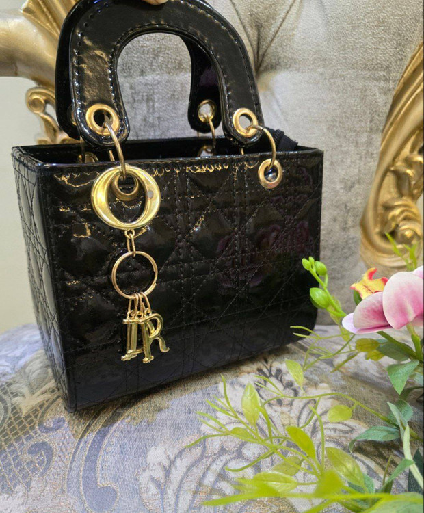 خرید کیف ورنی مشکی براق مجلسی آروما فشن