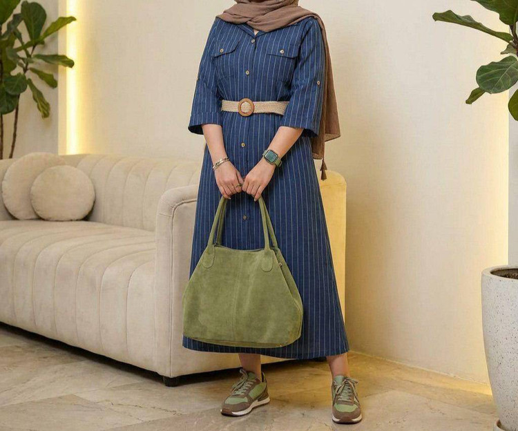 خرید مانتو بلند نازی. با کیفیت عالی و تنخور فوقالعاده ارومافشن