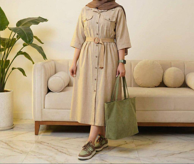 خرید مانتو بلند نازی. با کیفیت عالی و تنخور فوقالعاده ارومافشن