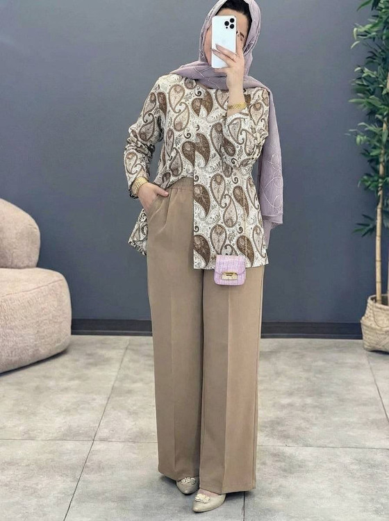 استایل شیک مجلسی با کت شلوار پسته زنانه مازراتی آروما فشن رنگ کرم و نسکافه ای