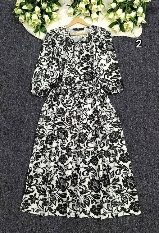 پیراهن ساحلی رنگارنگ با آستین بلند و کمربند تنظیم کمر