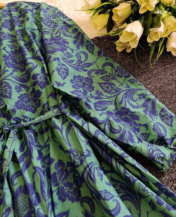 پیراهن ساحلی زنانه با دور باسن ۱۴۸ و قد آستین ۵۰ سانتیمتر