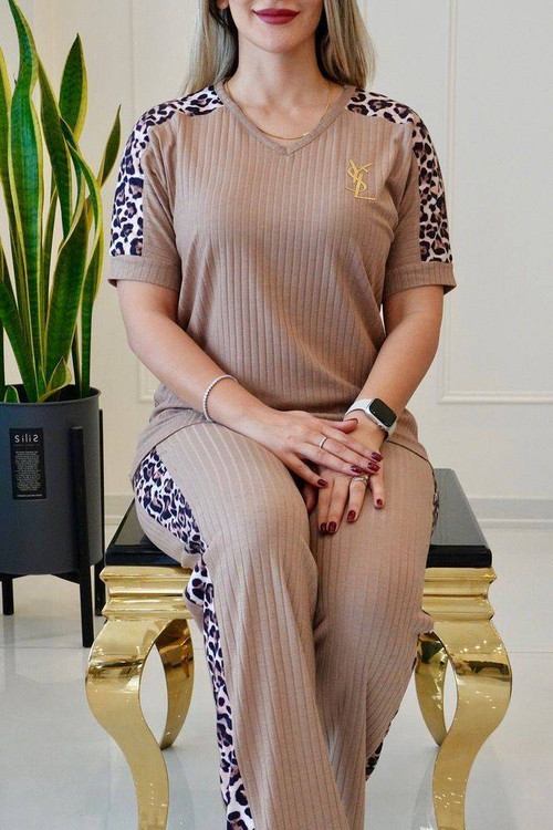 ست آکاردئونی YSL زنانه - نمای پشت و جزئیات دوخت