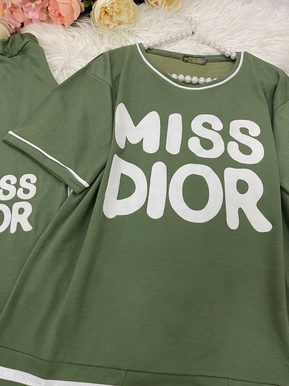 جزئیات دوخت و کیفیت پارچه ست میس دیور - تضمین کیفیت آروما فشن