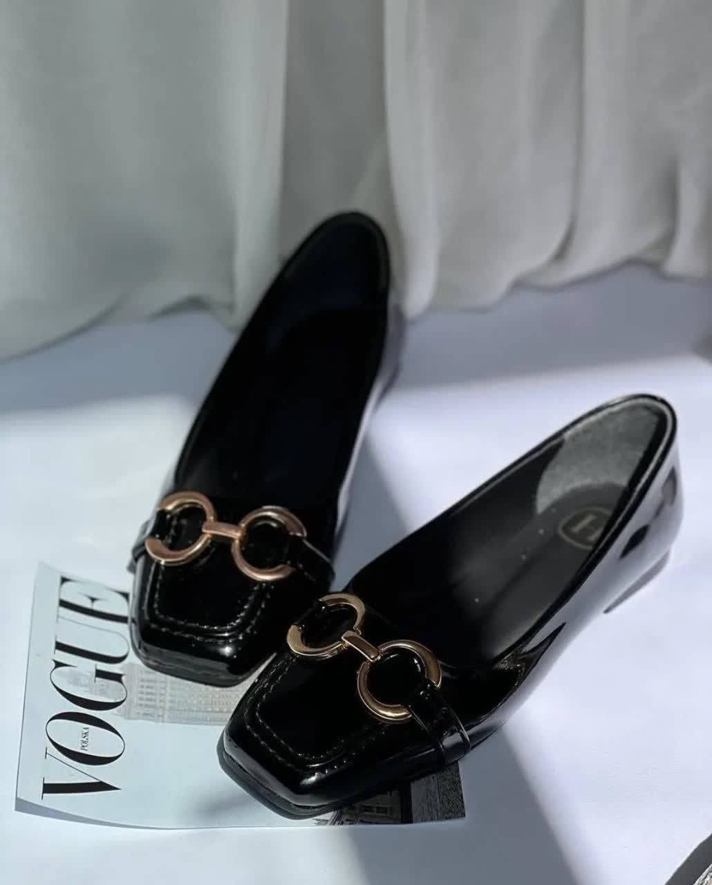 کالج زنانه پوست ماری مشکی و نقره‌ای با سگک طلایی F