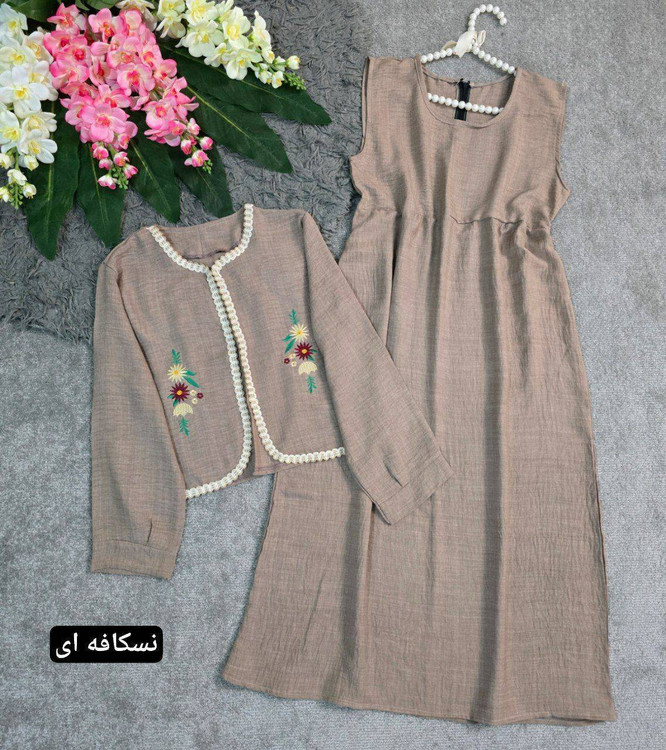 نمای نزدیک ست سارافون و کت وانیک مدل H رنگ زیتونی - جنس شانتون