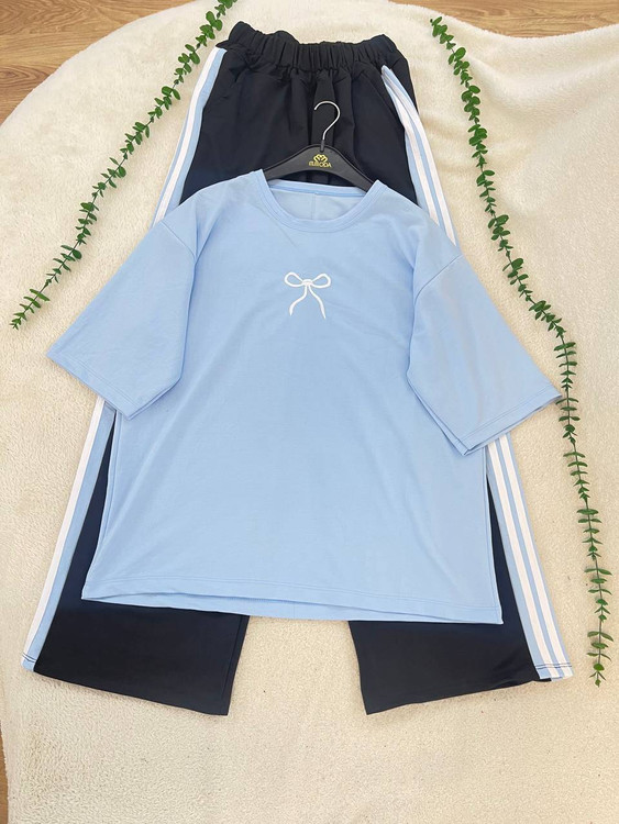 ست تیشرت شلوار پاپیونی دورس گلکسی آبی آسمانی با گلدوزی پاپیون سفید