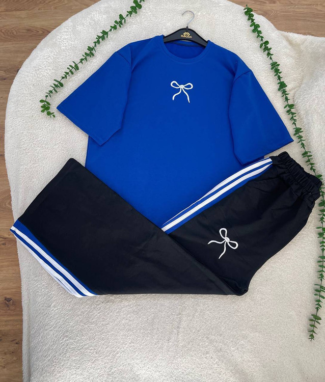 ست تیشرت شلوار پاپیونی ابی کار بنیبا نوار سفید کناری شلوار اسپرت