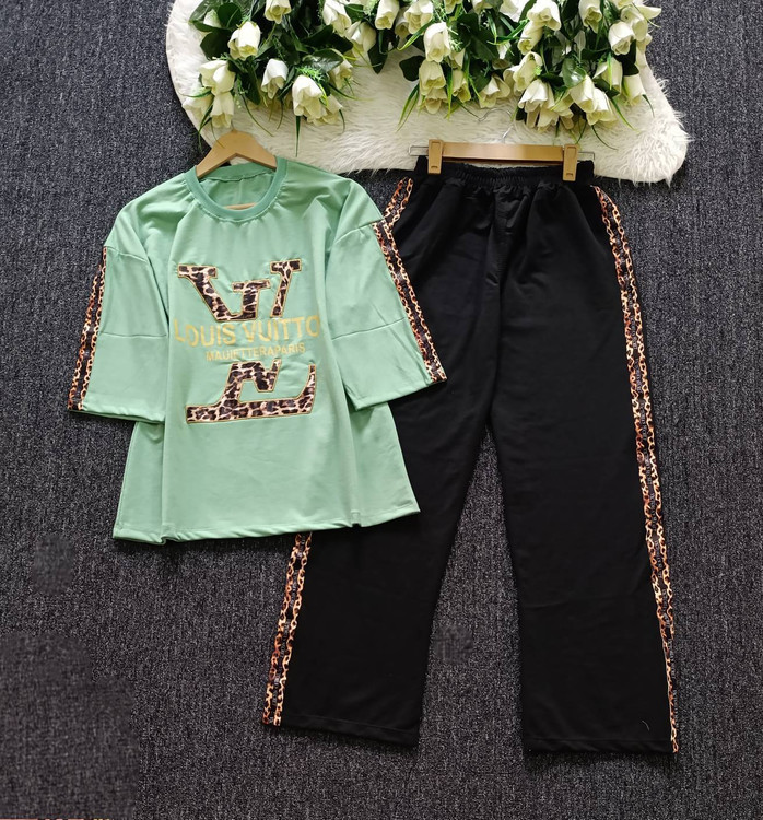 ست لویی ویتون پلنگی رنگ شکلاتی - تنخور فری سایز مناسب اندامهای مختلف با لطافت بالا