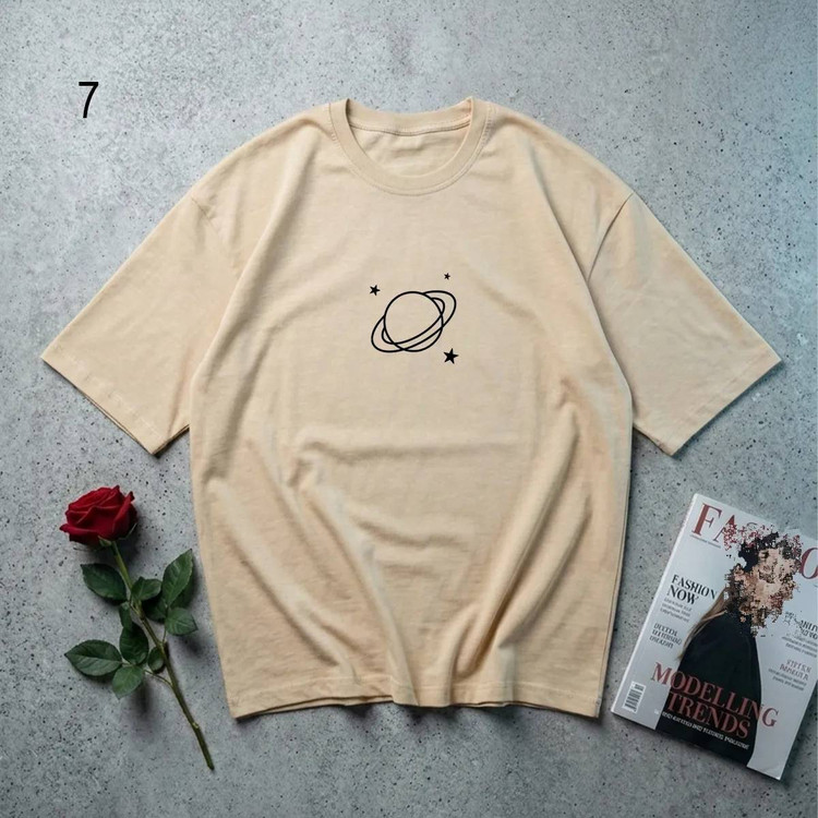 تیشرت منظومه H کرم با طرح چاپ کهکشان - تیشرت روزمره باکیفیت آروما فشن