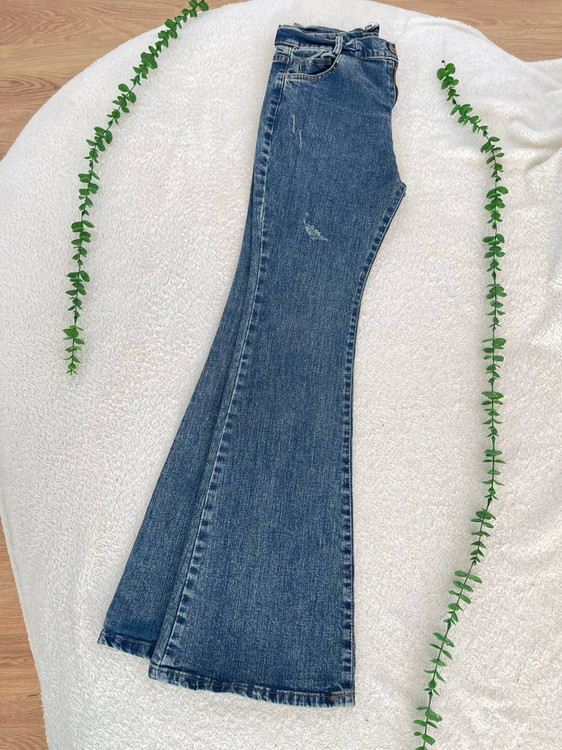 شلوار جین کشسانی زنانه - راحتی در حرکت و تنخور فوقالعاده