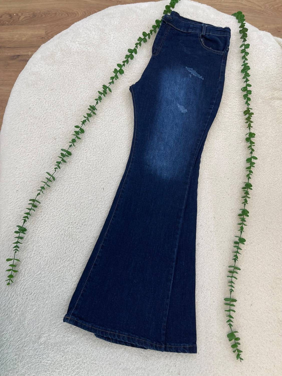 شلوار جین بوتکات رنگ دریایی - استایل شیک و متفاوت