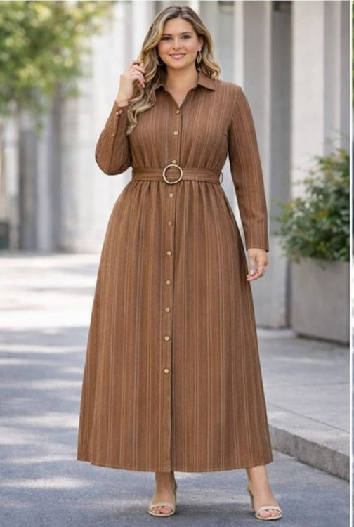 مانتو بلند بیگ سایز N مشکی - جزئیات دکمه و کمربند طلایی