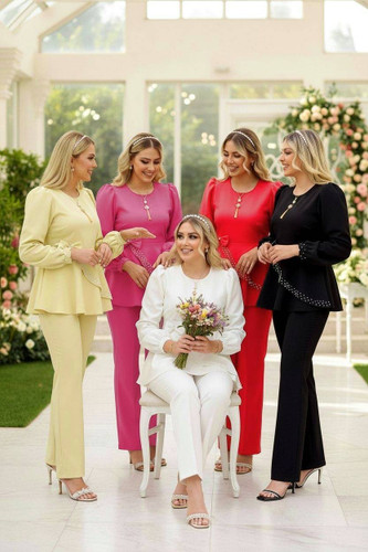 ست چهارتیکه ناز F زنانه شامل شومیز شلوار تل مرواریدی و گردنبند - آروما فشن