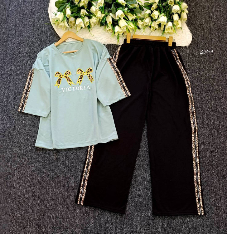 ست پلنگی F نمای نزدیک آستین - آستین کوتاه زنانه