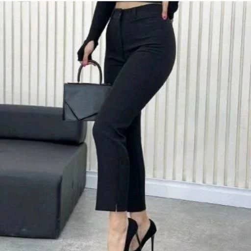 نمای جلو شلوار راسته چاک دار زنانه - طراحی مدرن و خوش دوخت