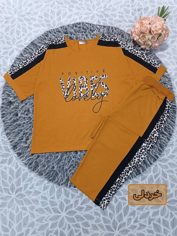 ست تیشرت شلوار زنانه مدل VIBES F گلکسی پنبه درجه ۱ - آروما فشن