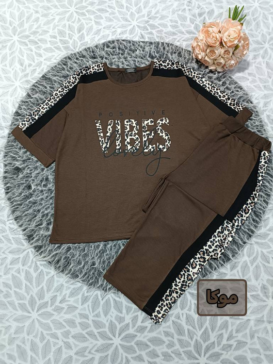 ست تیشرت شلوار زنانه مدل VIBES F گلکسی پنبه درجه ۱ - آروما فشن