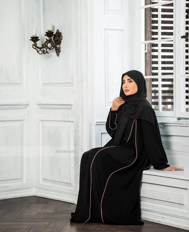 عبا زنانه مدل نرگس مغزی دوزی جنس الیزه درجه ۱