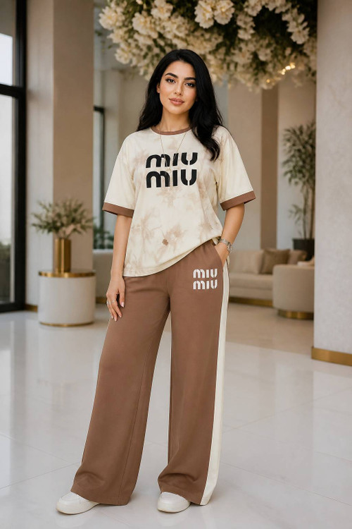 ست تیشرت شلوار زنانه مدل miu miu گازوئیلی جنس گلکسی پنبه درجه ی 1 با لطافت بالا F