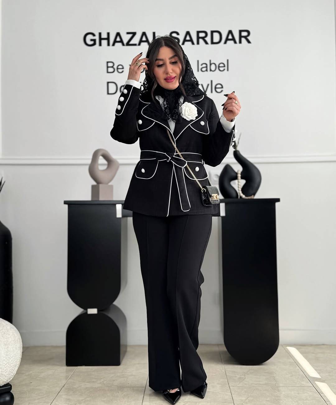 ست کت شلوار  زنانه مدل  رادین(بهار۱۴۰۵)🪻ek☘️  جنس کتان کشی درجه ۱  با بهترین کیفیت 🤌 🤌 مستقیم از تولیدی ،  آروما فشن (تک و عمده)