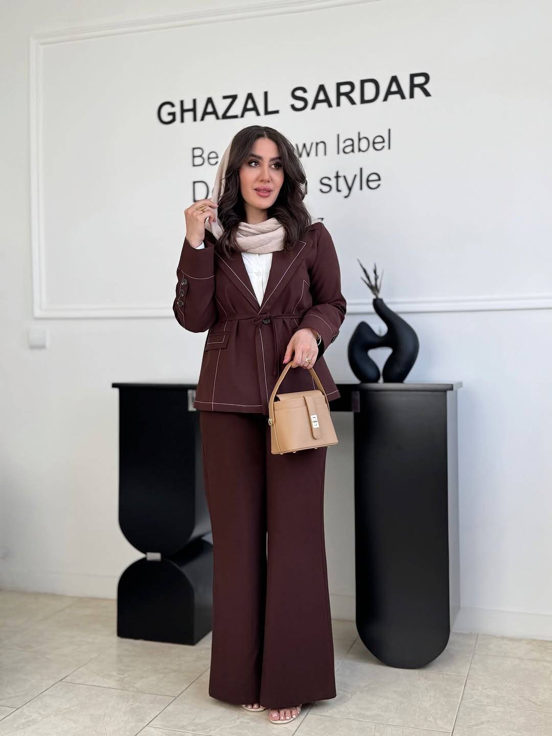 ست کت شلوار  زنانه  مرجان عیدانه (۱۴۰۵)🪻ek🐣جنس کتان کشی درجه ۱  با بهترین کیفیت 🤌 🤌 مستقیم از تولیدی ،  آروما فشن (تک و عمده)