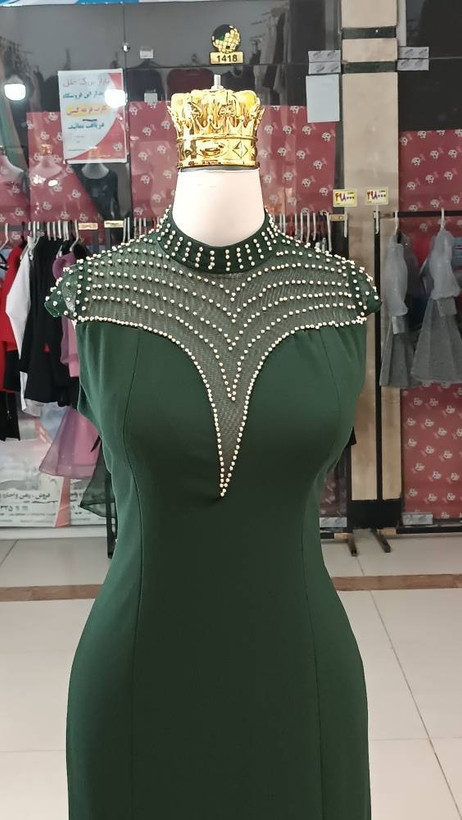 لباس مجلسی شیک زنانه مدل مروارید جنس کرپ دالقیچ✨ درجه ۱ ✨بسیار باکیفیت 💎 سلطنتی و لاکچری💎 مناسب مجالس و مهمانی های خاص مستقیما از تولیدی( فروش تک و عمده آرومافشن )