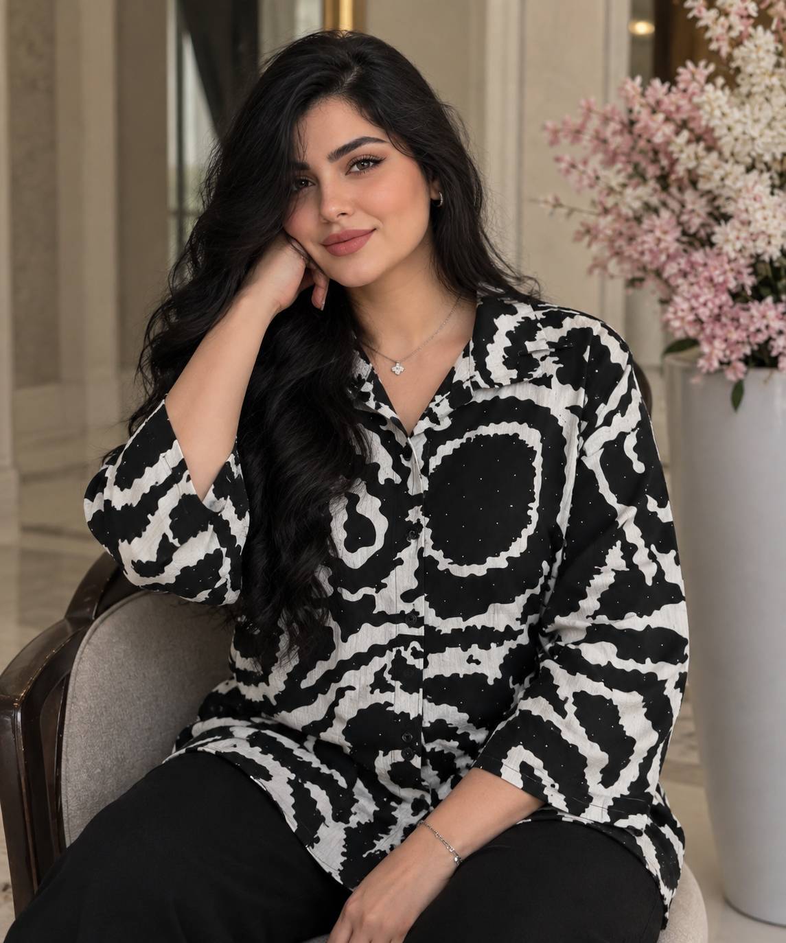 شومیز مانتویی   زنانه مدل نگین دار🌟 ara🌱جنس کراش  درجه 1، با بهترین کیفیت 🤌مناسب فصل🤌 مستقیما از تولیدی  (فروش تک و عمده آرومافشن)