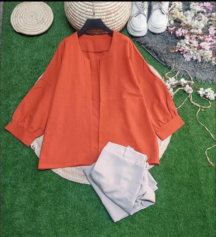 ست مانتو شلوار زنانه لاکرو ek 💕 جنس سوپر مازراتی درجه 1 ✅ با بهترین کیفیت مستقیما از تولیدی(فروش تک و عمده آرومافشن)