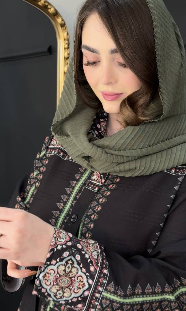 مانتو بلند زنانه مدل  سنتی☘️asad🪷جنس کرپ نخ خارجی بدون چروک و آبرفت درجه ۱ با بهترین کیفیت  مستقیم از تولیدی (فروش تک و عمده)