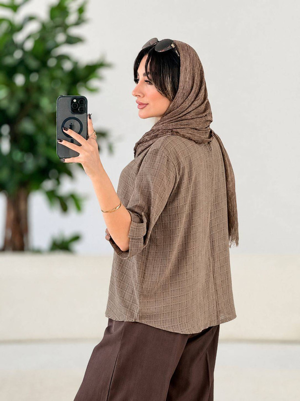 مانتو زنانه مدل برکه shb✅️جنس ژاکارد شیشه ای اعلا درجه 1✅️ با بهترین کیفیت مناسب فصل مستقیما از تولیدی (فروش تک و عمده آرومافشن)