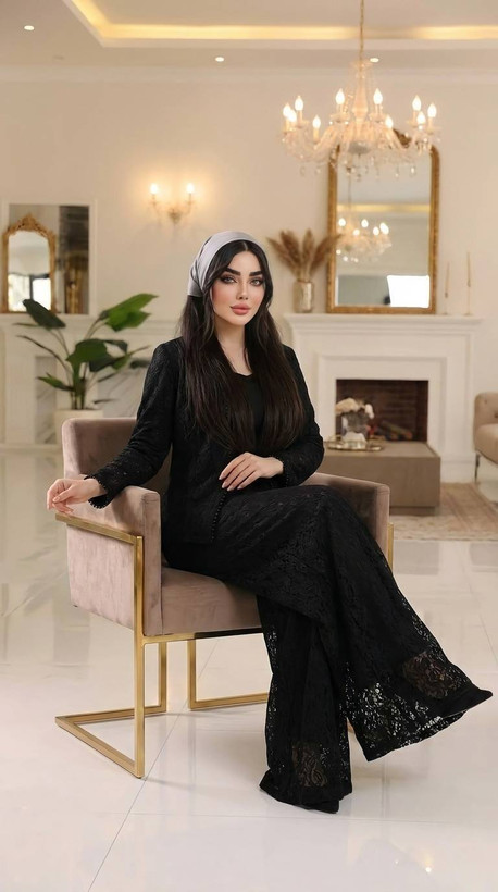کت و شلوار دامنی زنانه مدل گیپور دریا rad ✅️جنس گیپور دانتل همراه با آستر درجه 1 ✅ بسیار لوکس مناسب مجالس و مهمانی خاص با بهترین کیفیت مستقیما از تولیدی (فروش تک وعمده در آروما فشن)