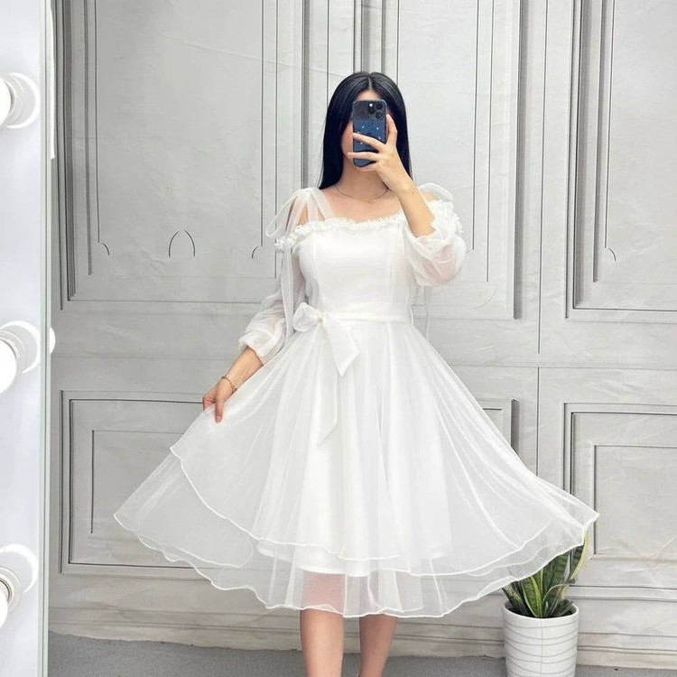 لباس مجلسی شیک زنانه مدل لارا atlas ✅️ جنس حریر بیده درجه ۱ ✅بسیار باکیفیت 💎 مناسب مجالس و مهمانی های خاص مستقیما از تولیدی( فروش تک و عمده آرومافشن )