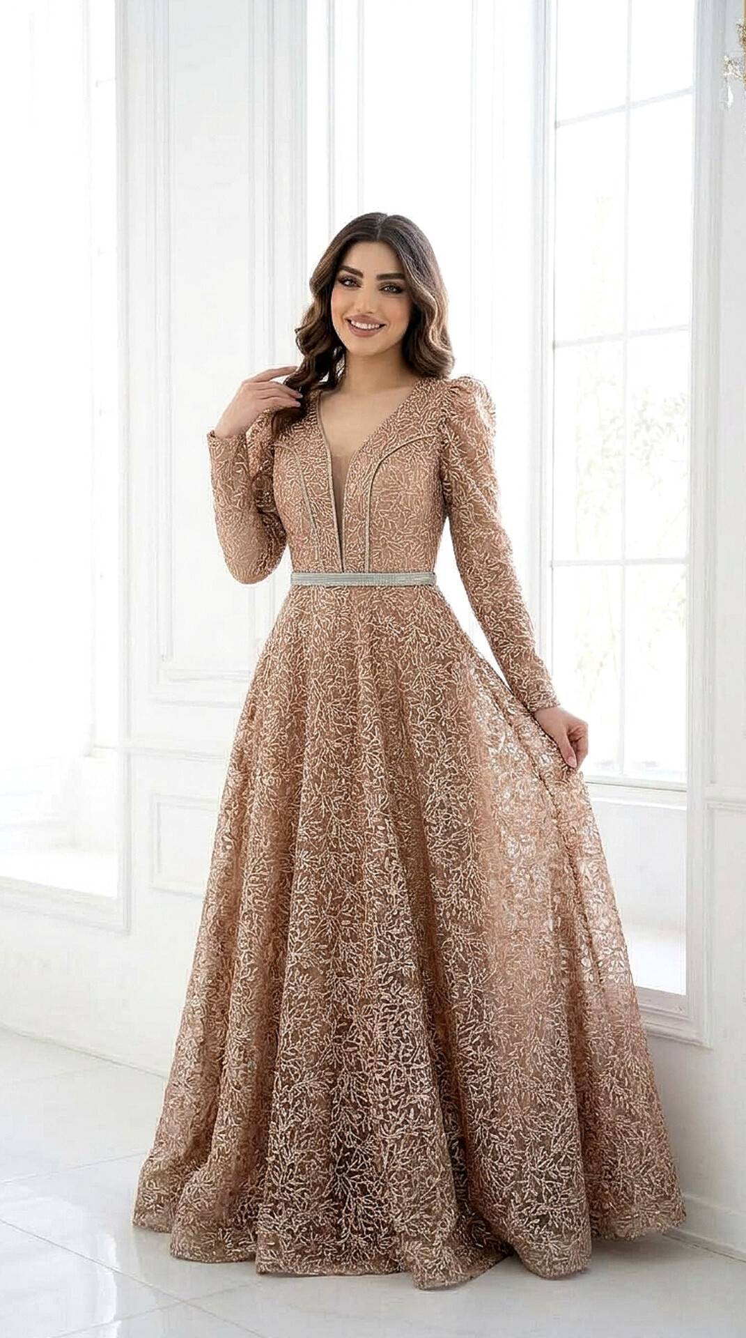 لباس مجلسی شیک زنانه مدل بهار شاینatlas ✅جنس شاین درجه ۱ ✅بسیار باکیفیت 💎 مناسب مجالس و مهمانی های خاص مستقیما از تولیدی( فروش تک و عمده آرومافشن )